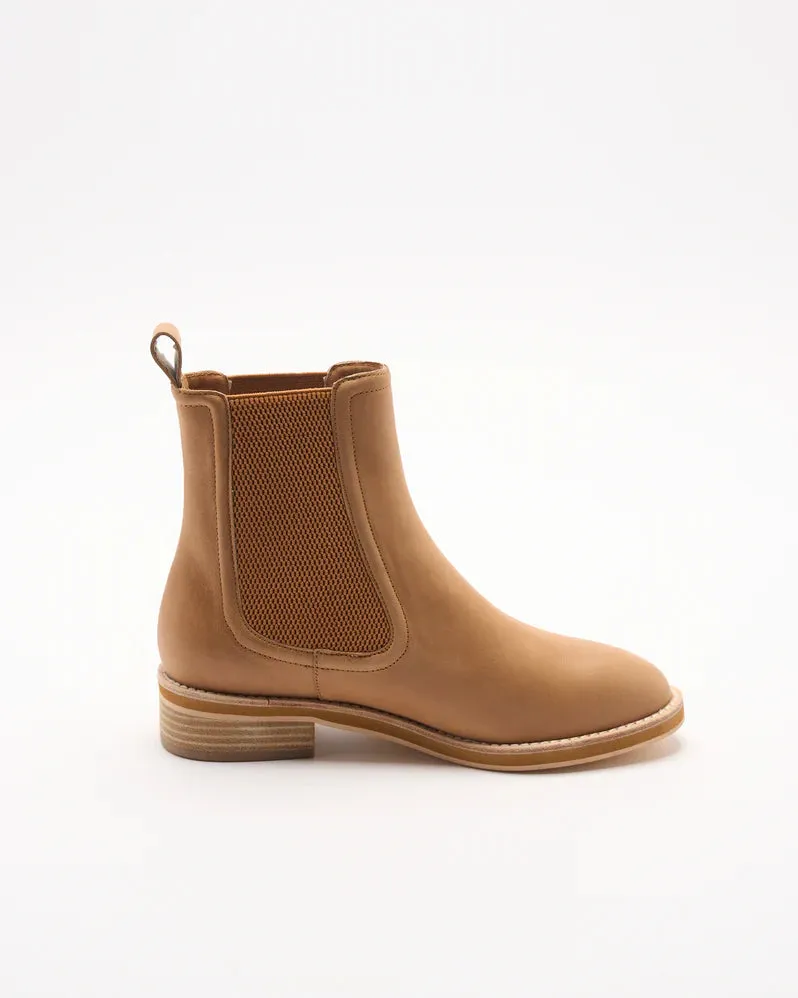 BOOTS CORA